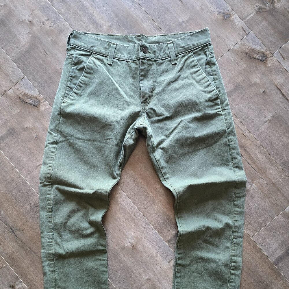 Levi's Olive pants